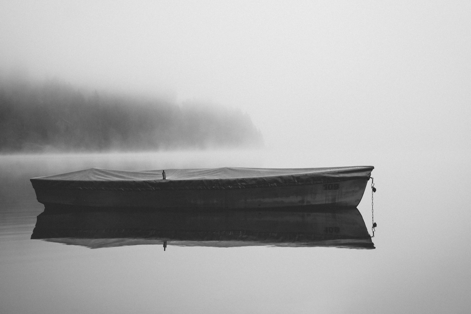 n Schwarz und Weiß wirkt das Motiv gleich nochmal mystischer.