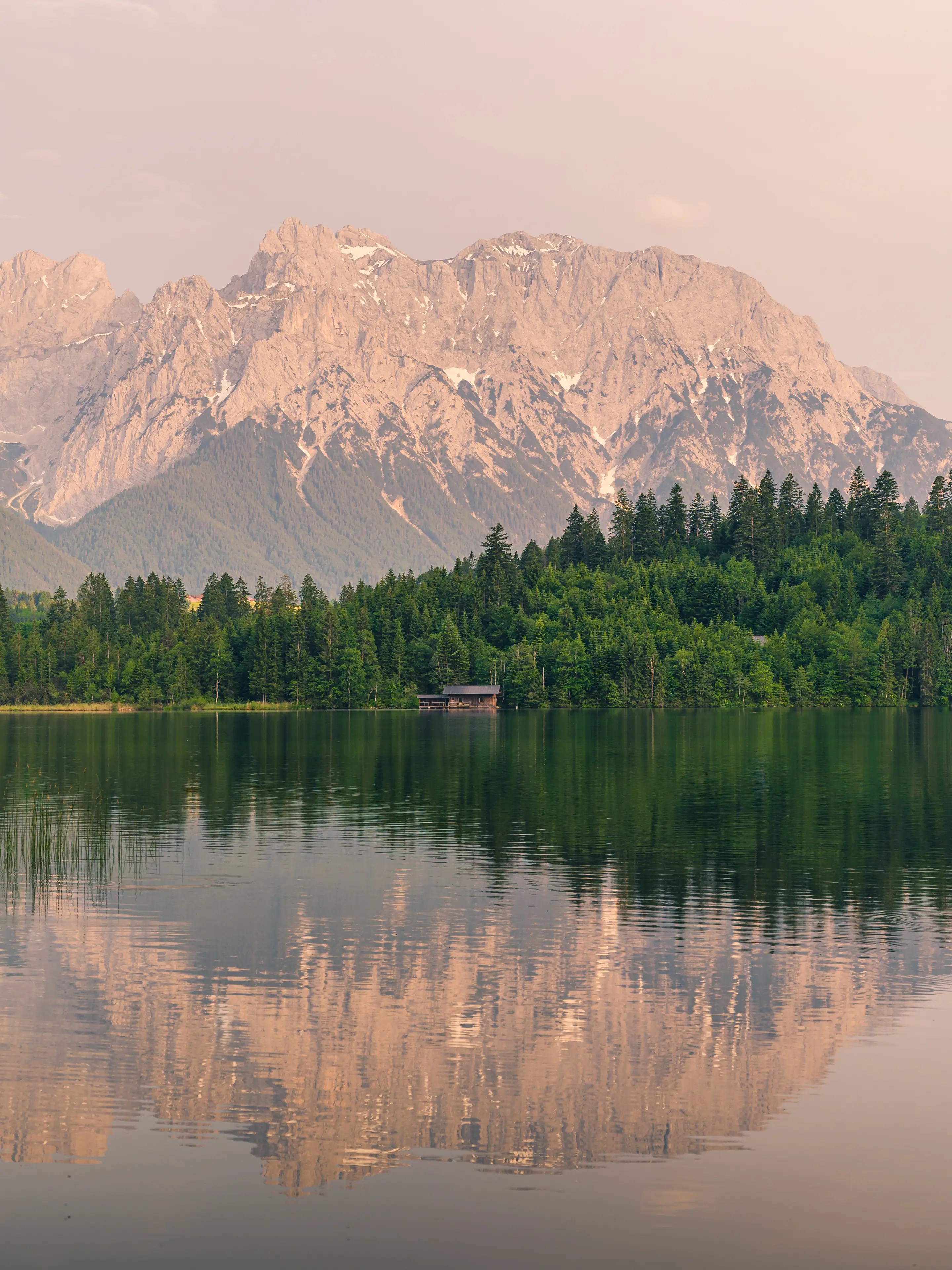 Zum Sonnenuntergang lohnt sich ein Besuch zum Fotografieren am Barmsee ebenfalls.