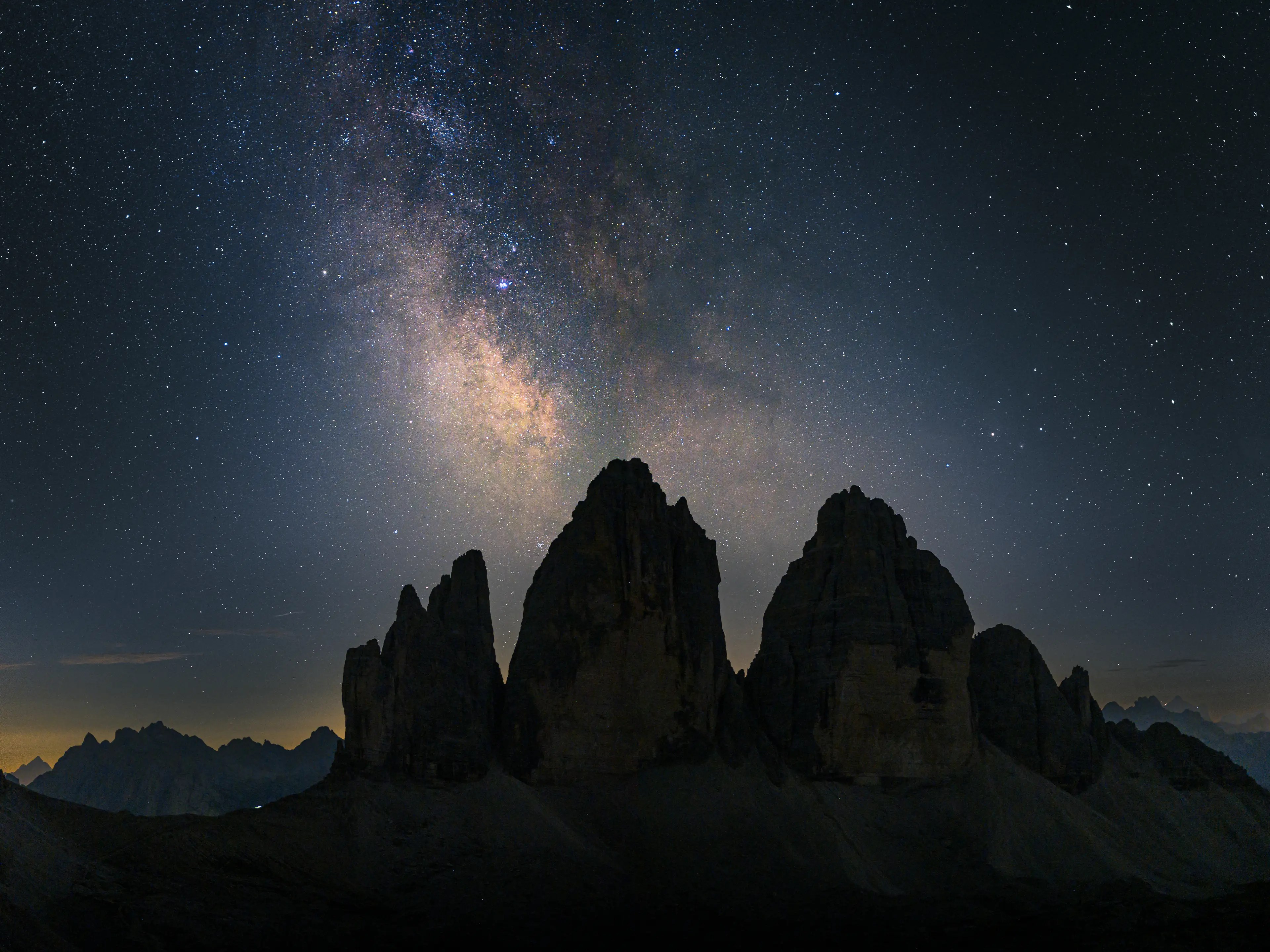 Und mit dem Nikon Z 40 f/2. Der Bildwinkel ist etwa enger als mit 24 mm Brennweite.