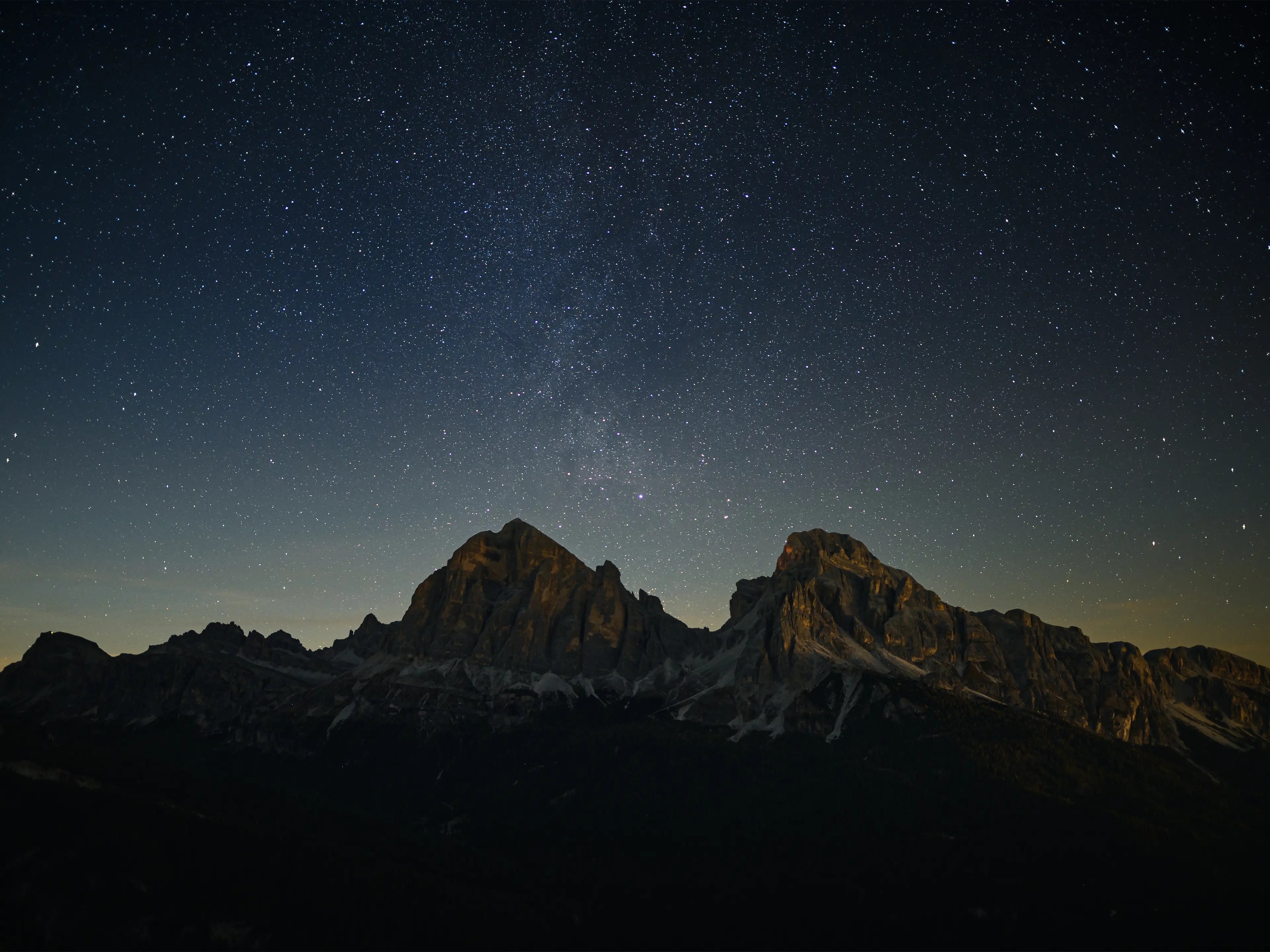 Das Ende der Milchstraße abgelichtet Ende Oktober am Passo Giau in Südtirol. 