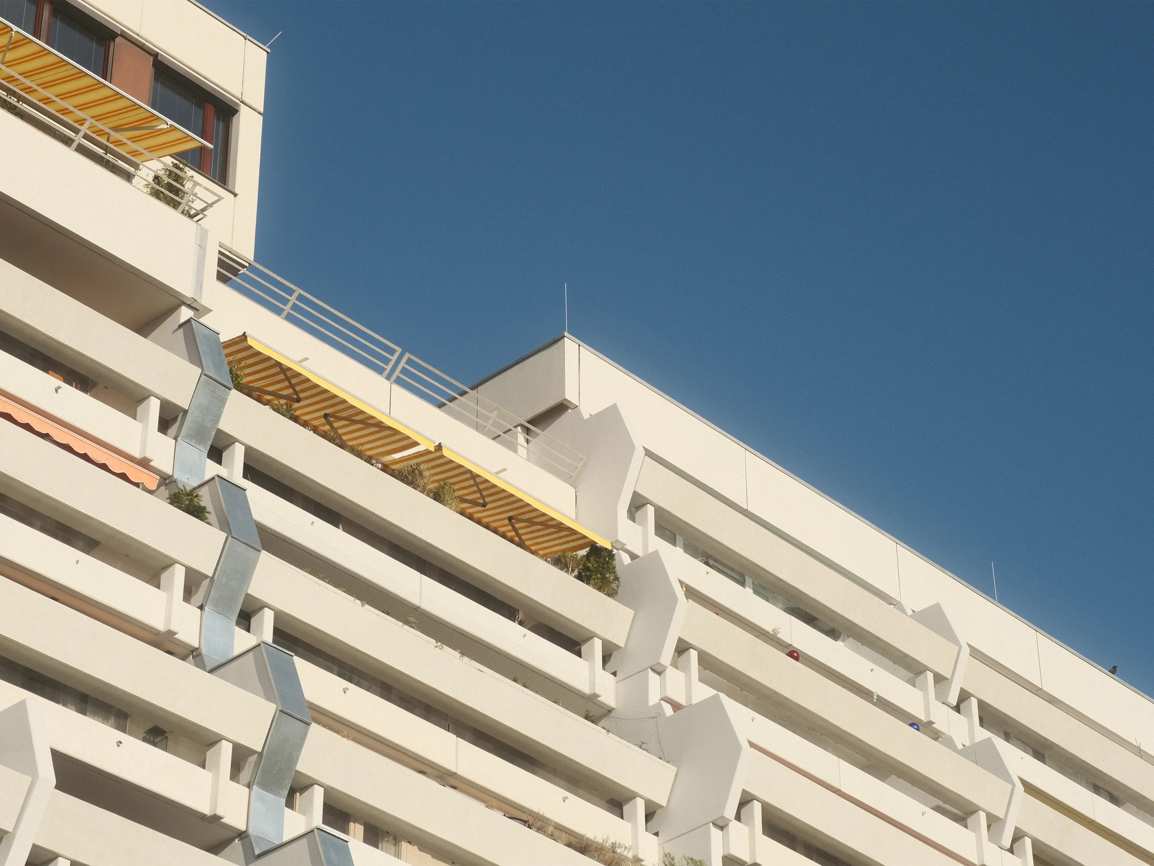 Nach einigen Anpassungen hatte ich die passenden Einstellungen gefunden. Es kommt zudem auch auf die Belichtungskorrektur an. Leichtes Überbelichten lässt die Farben kräftiger wirke.