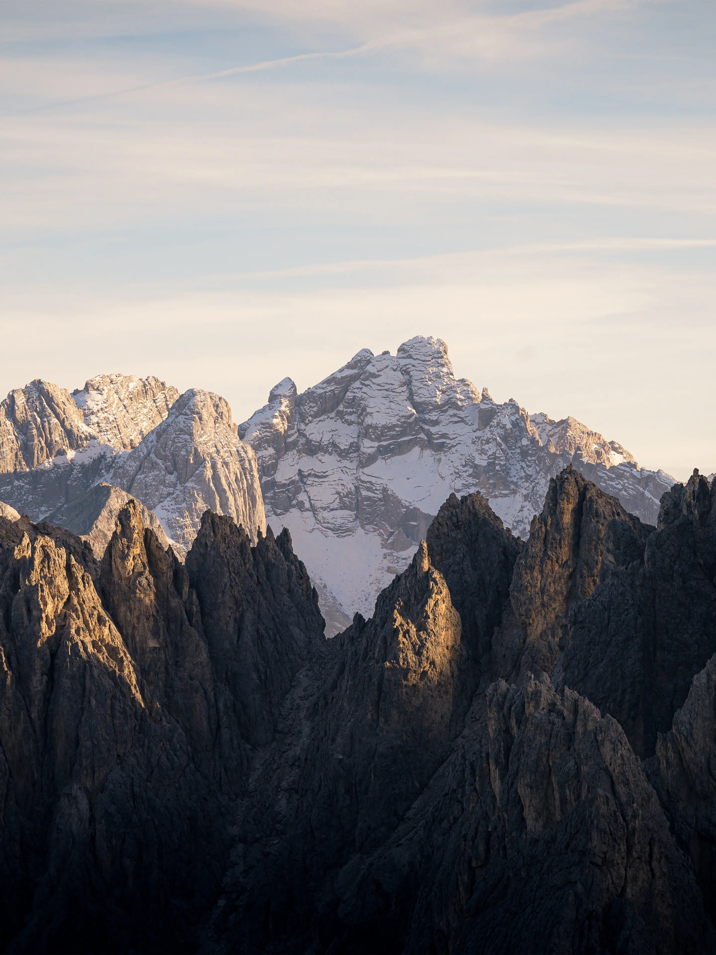 Blick über die Cadini di Misurina zu den Gipfel der Dolomiten.