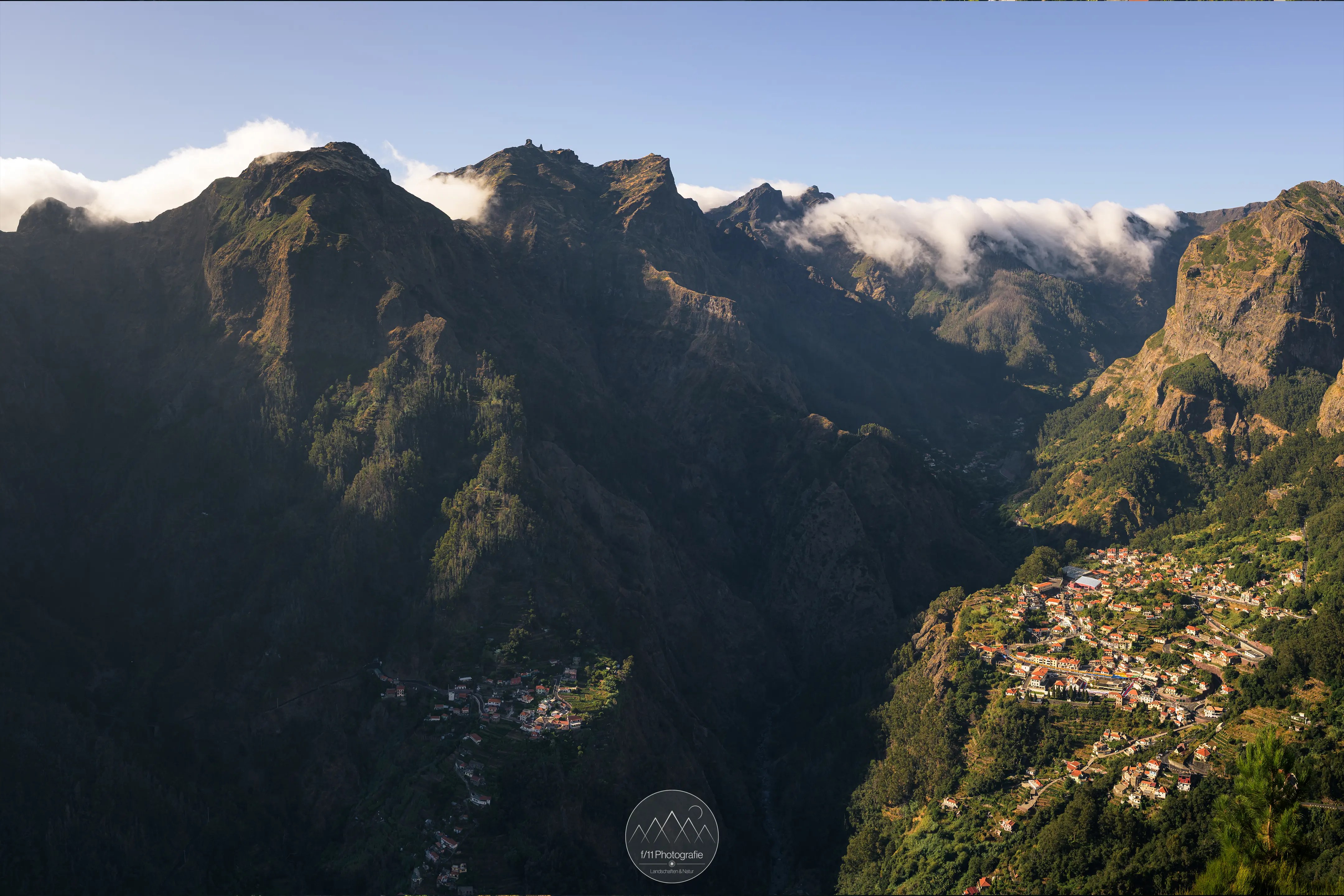 Ausblick vom Miradouro Eira do Serrado über die Täler Madeiras.