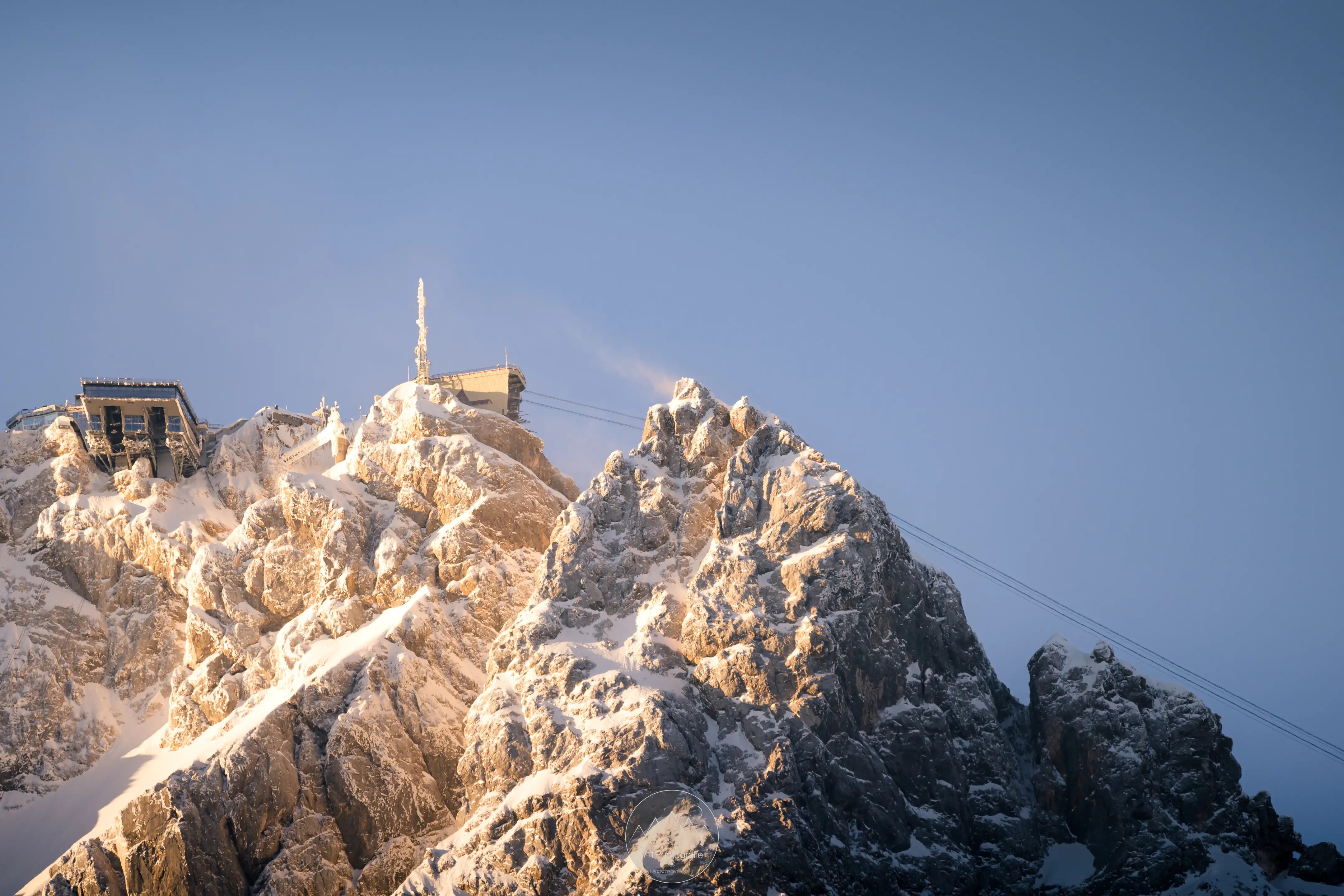 Schnee und Eis am Gipfel kombiniert mit dem warmen Licht des Sonnenaufgangs sind für mich immer ein tolles Motiv.