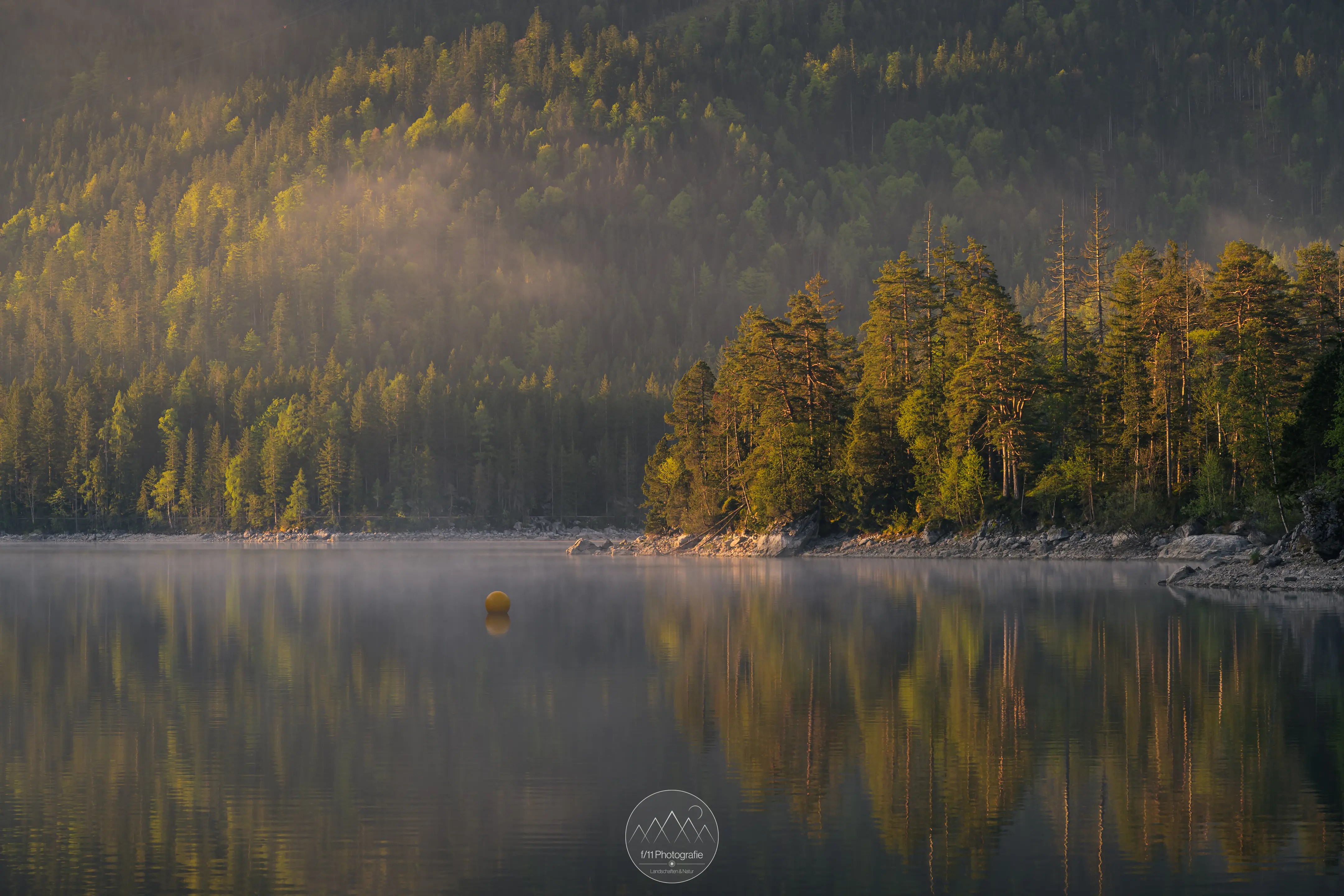 Auch Details auf den Inseln des Eibsees sorgen für spannende Motive.