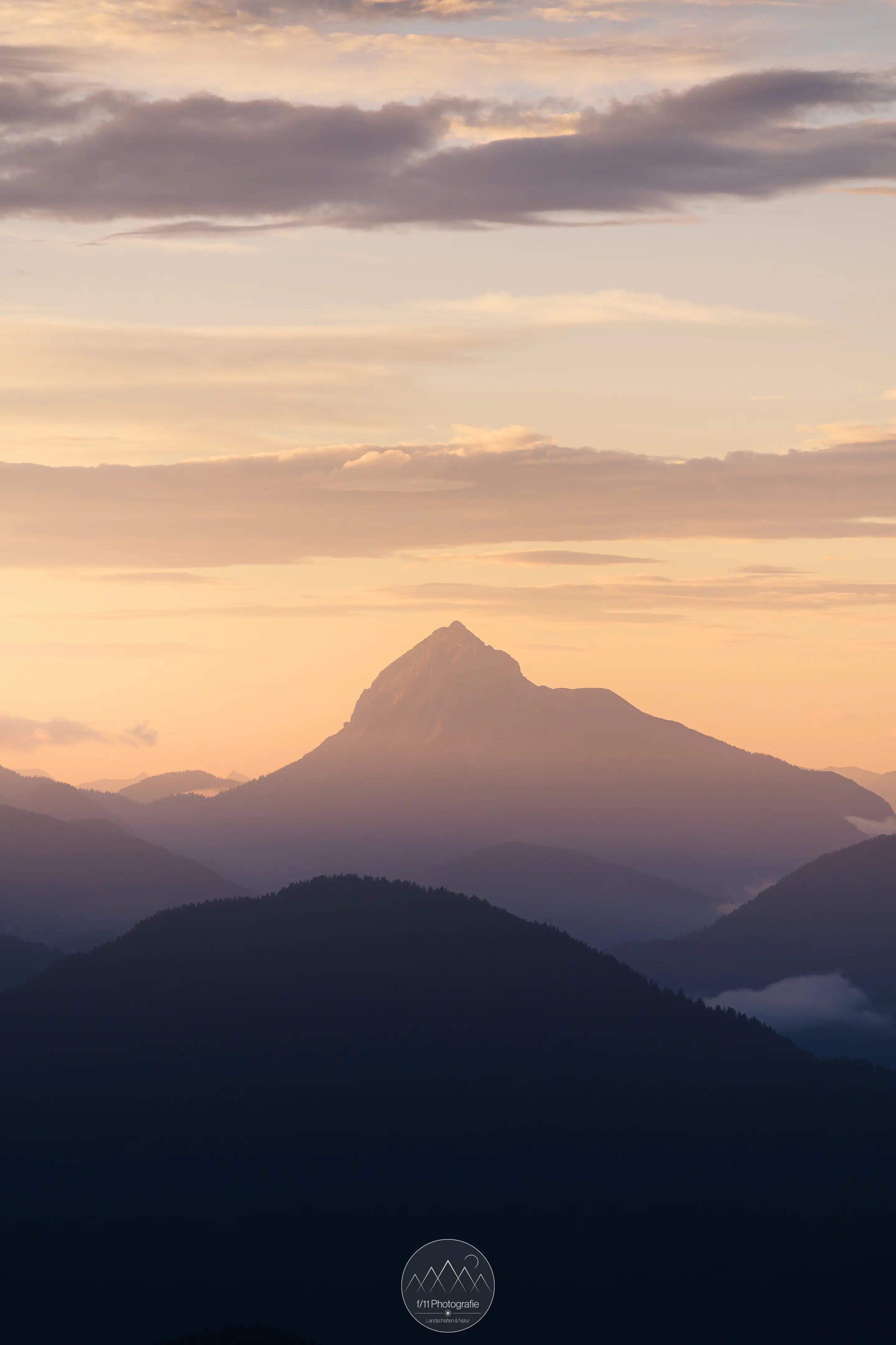 Der Guffert im Licht der gerade aufgegangen Sonne.