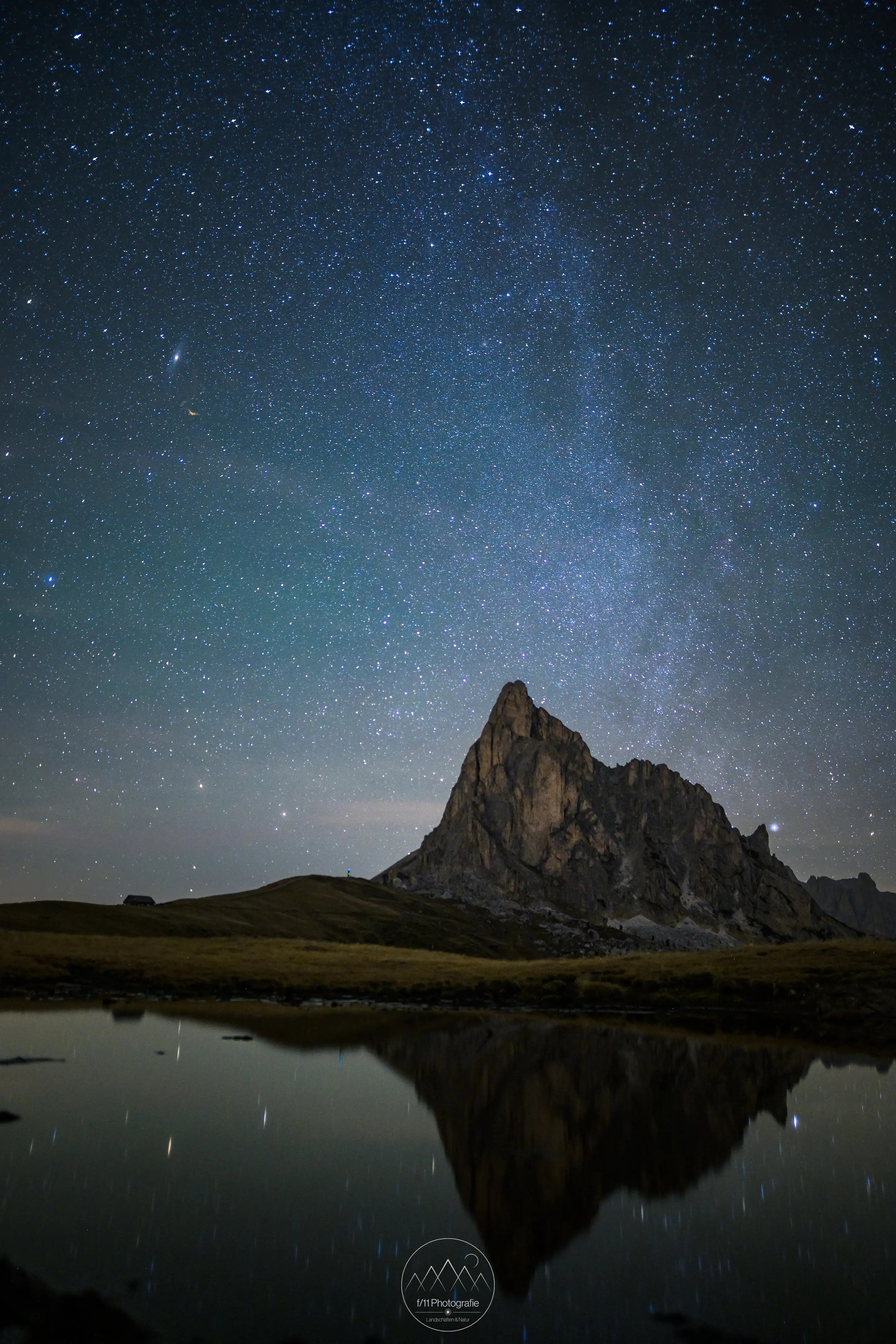 Am Passo Giau kann vor dem Sonnenaufgang auch wunderbar der Sternenhimmel fotografiert werden.