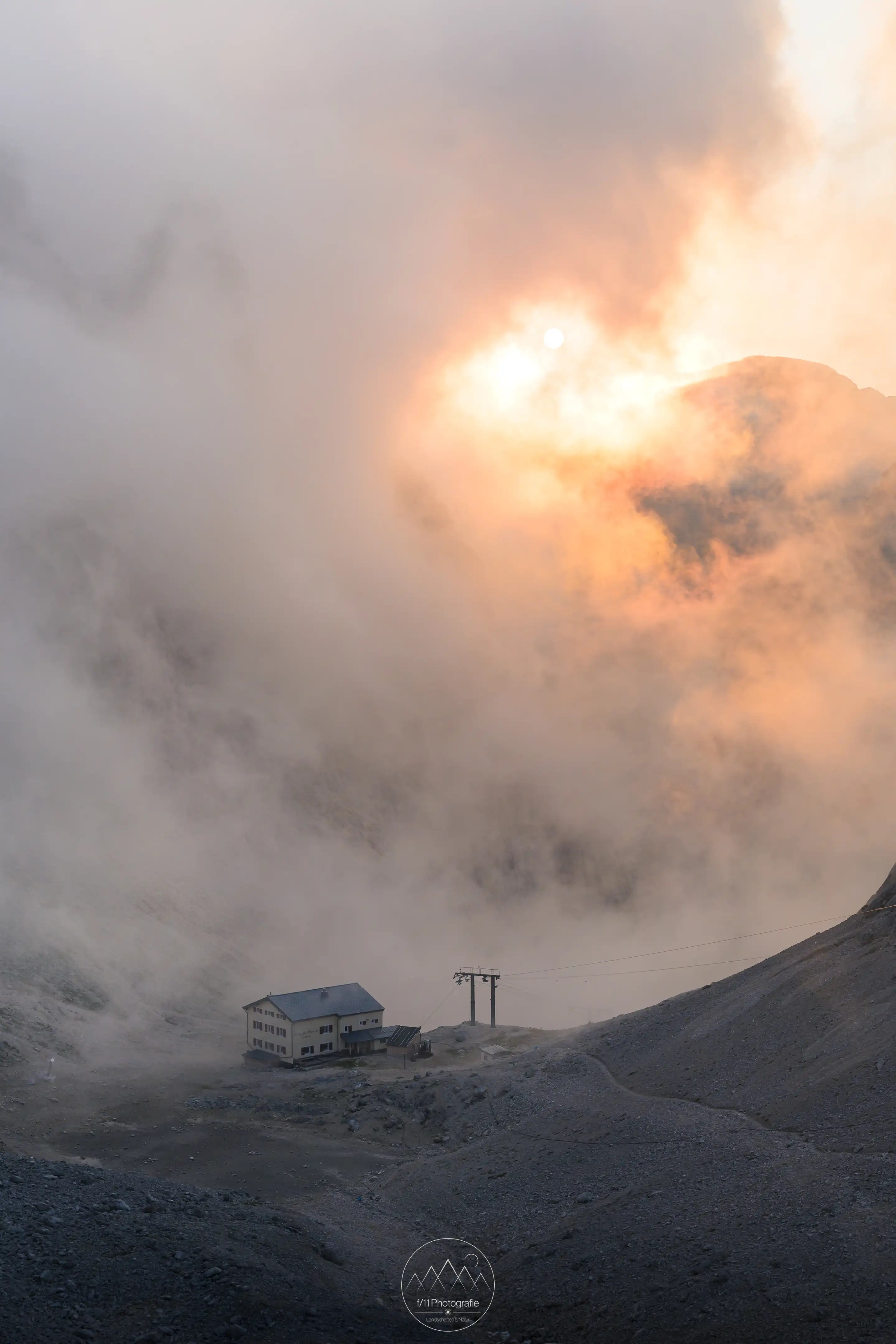 Blick auf das Refugio Re Alberto I an den Vajolet-Türmen.