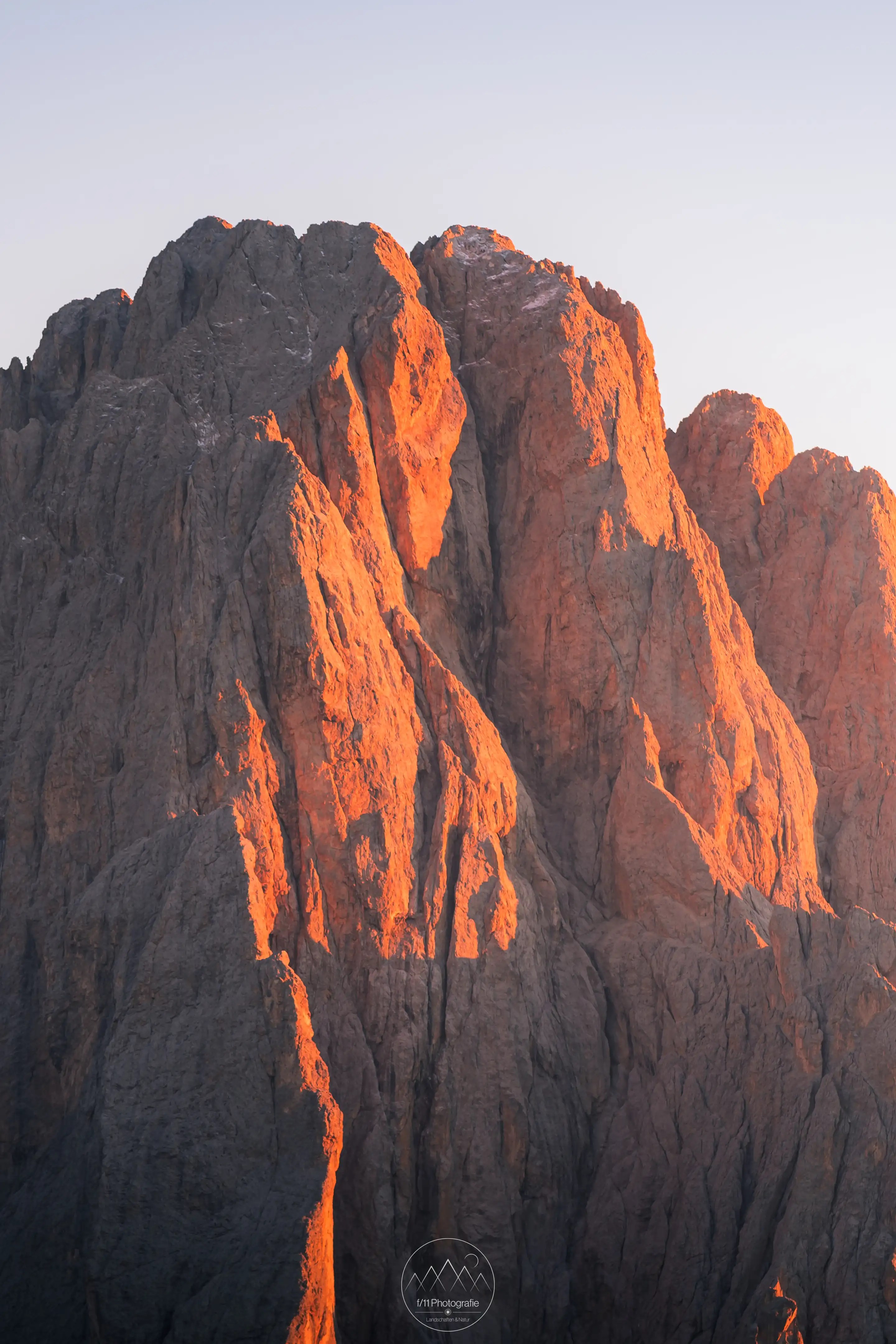 Detailaufnahme das Langkofel in der Abendsonnen. Aufgenommen vom Monte Pic.